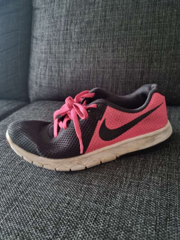 Nike skór 36,5