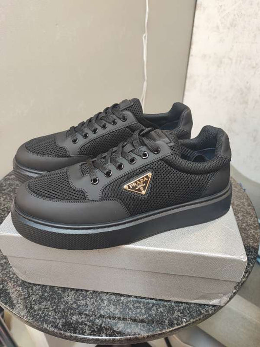 PRADA skór 45 EUR