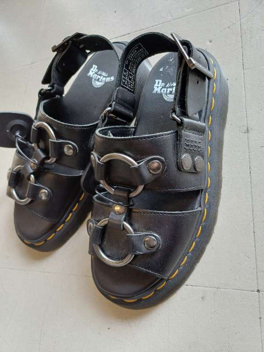 Dr. Martens sandalar