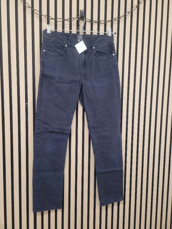 H&M chinos 31/32