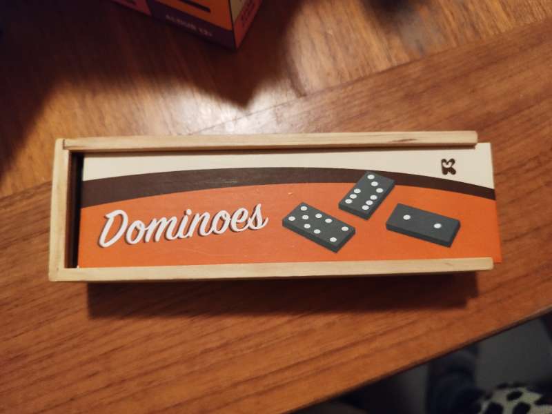 Dominos