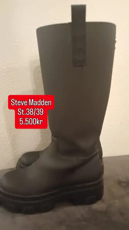 Steve Madden boots