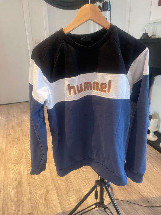 Hummel peysa