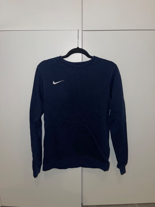 Nike navy peysa