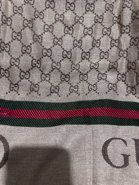 Gucci scarf grey