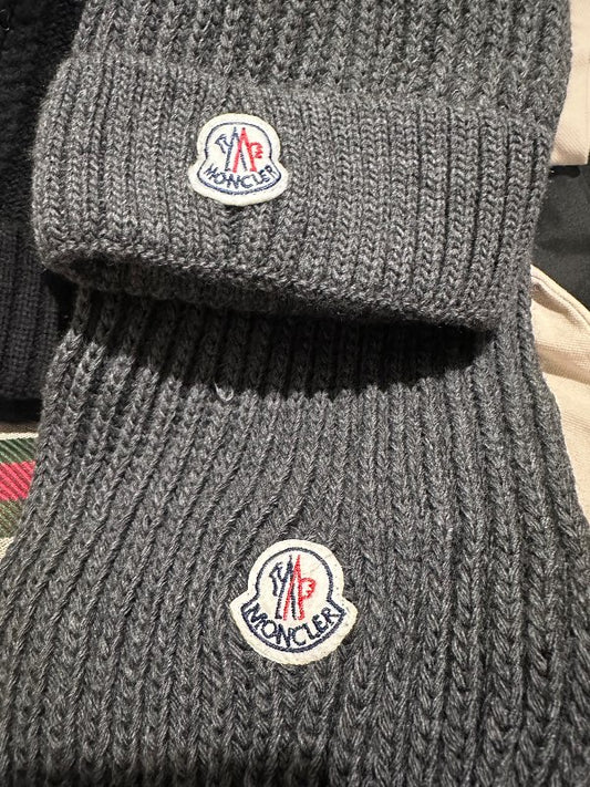 Moncler scarf/hat