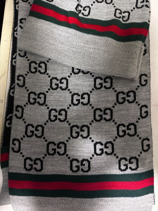 Gucci hat/scarf