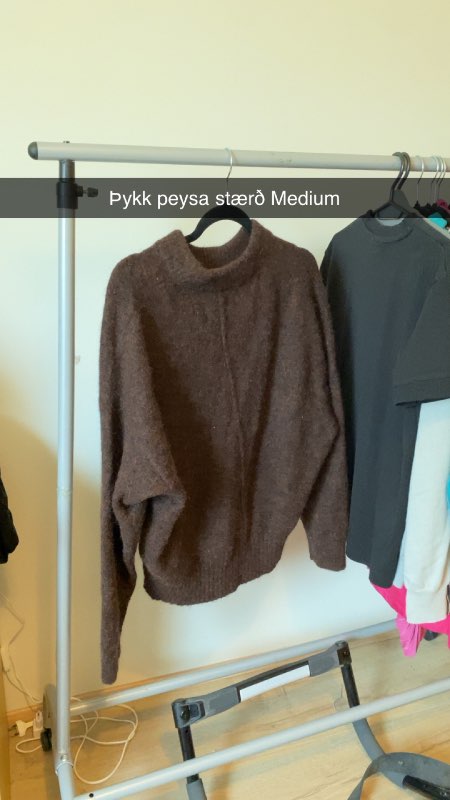 Þykk peysa