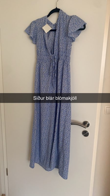 Síður blár blómakjóll