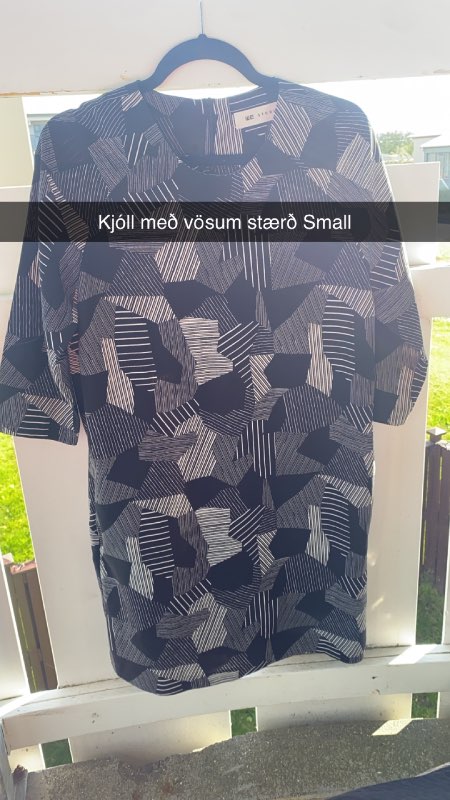 Kjóll með vösum