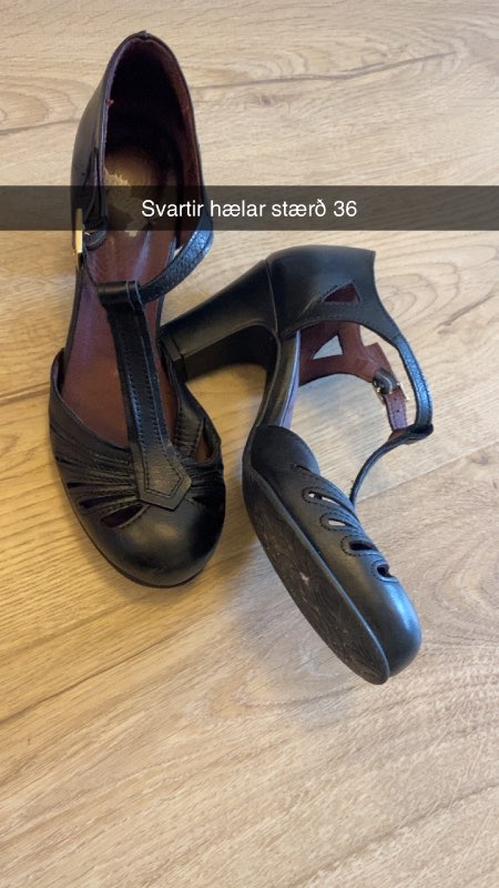 Svartir hælar