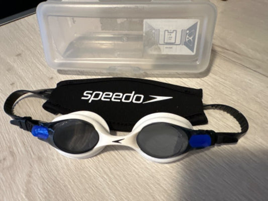 Sundgleraugu Speedo